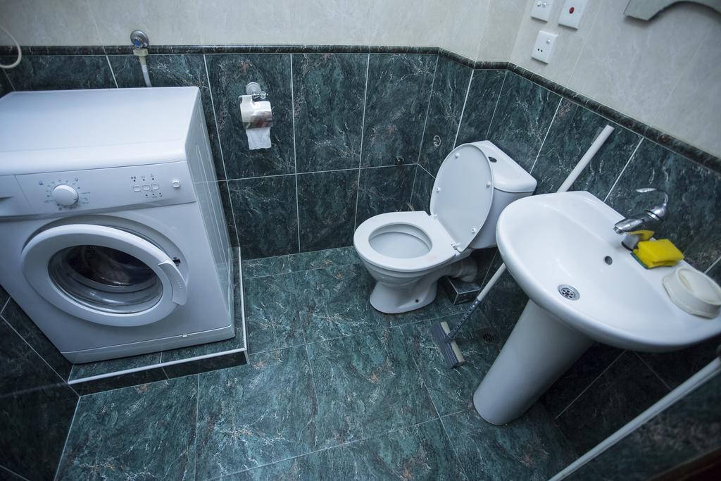Batumi City Center Apartment Bagian luar foto